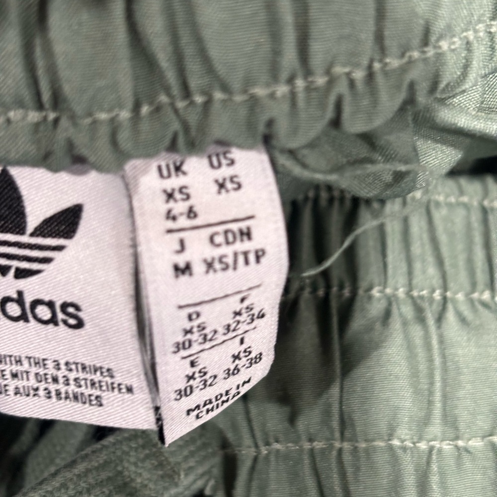 Adidas Kids Olive Cargo Pants - Picture 7 of 10